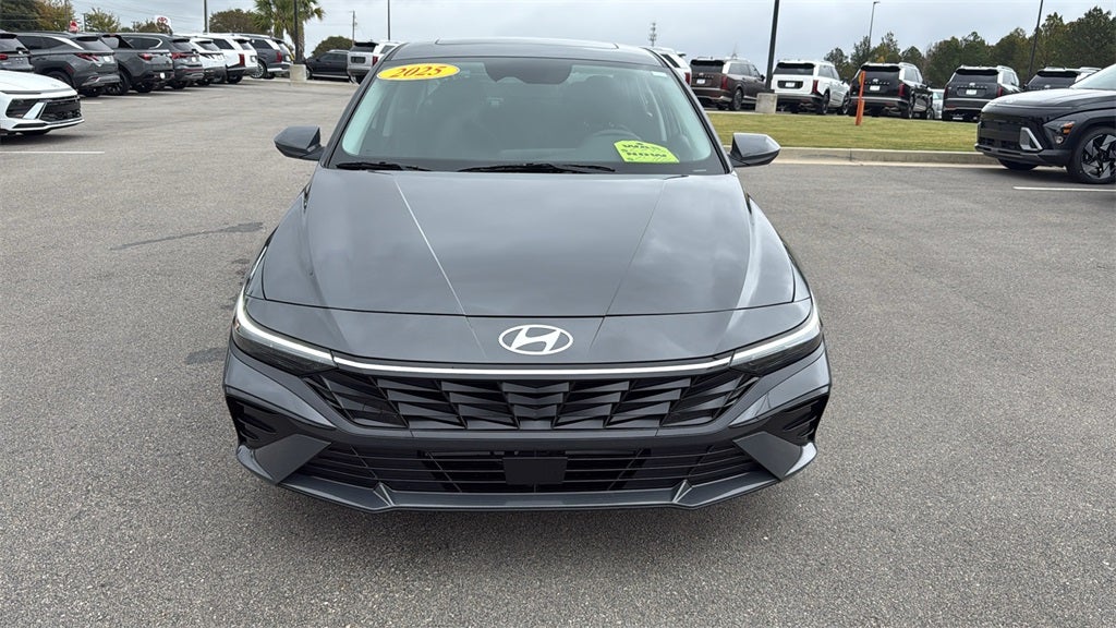 2025 Hyundai ELANTRA SEL Convenience