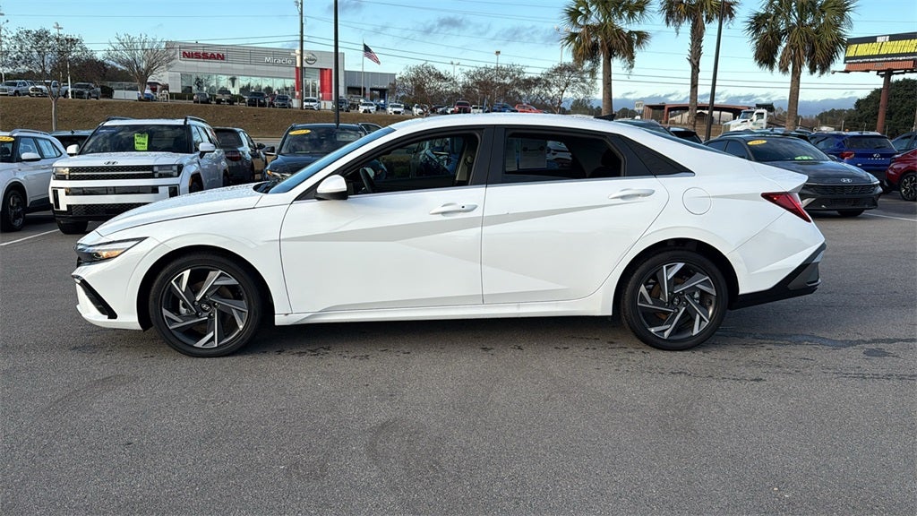 2025 Hyundai ELANTRA SEL Convenience