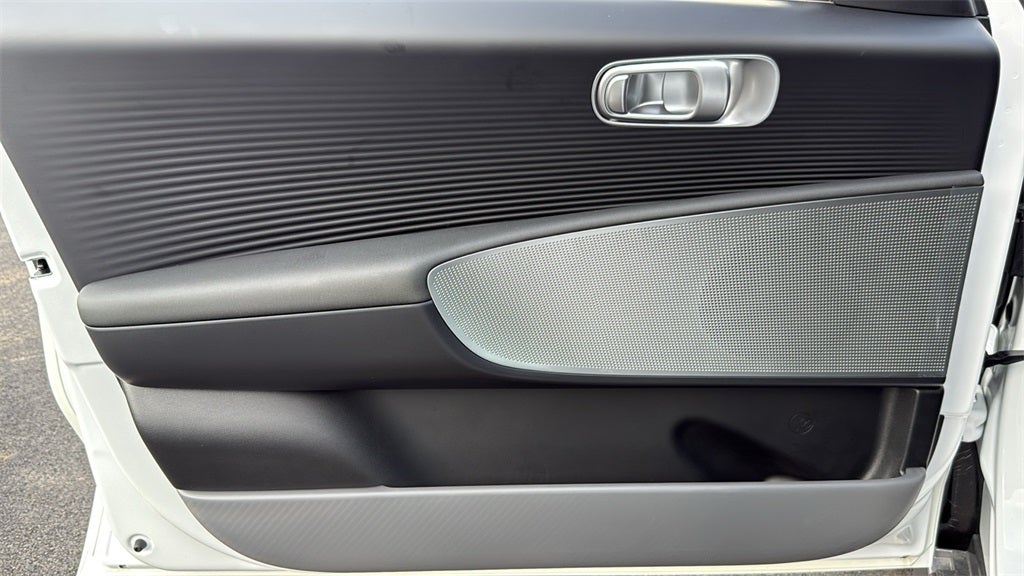 2025 Hyundai IONIQ 6 SE