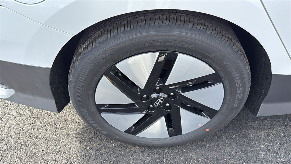 2025 Hyundai IONIQ 6 SE