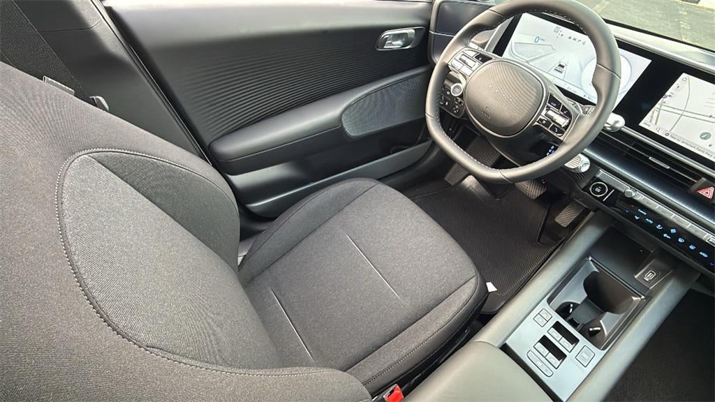 2025 Hyundai IONIQ 6 SE