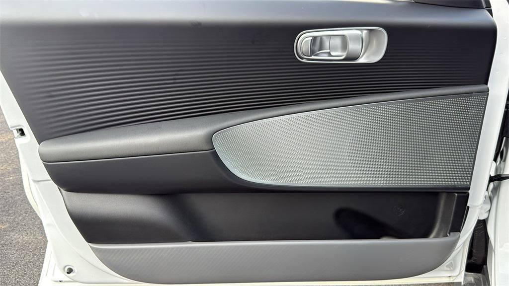 2025 Hyundai IONIQ 6 SE