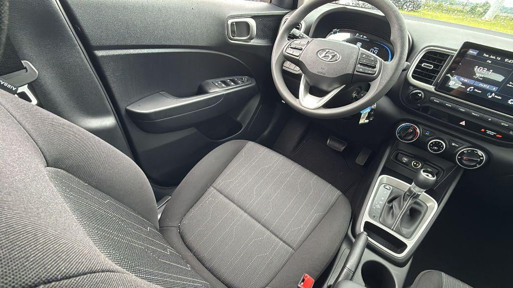 2026 Hyundai VENUE SE