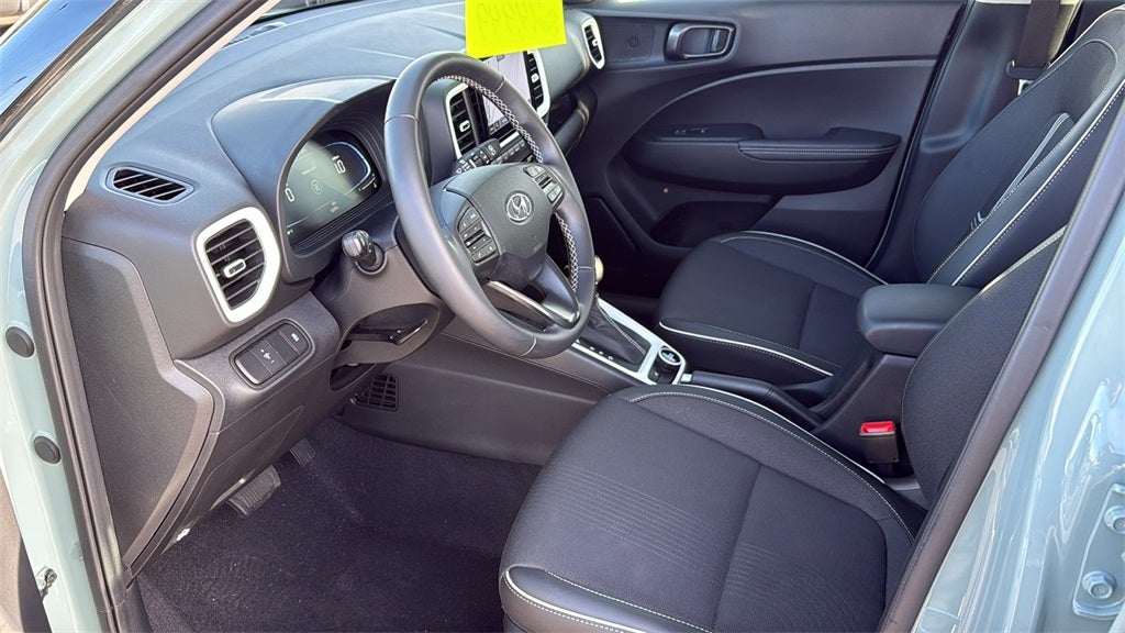 2025 Hyundai VENUE Limited