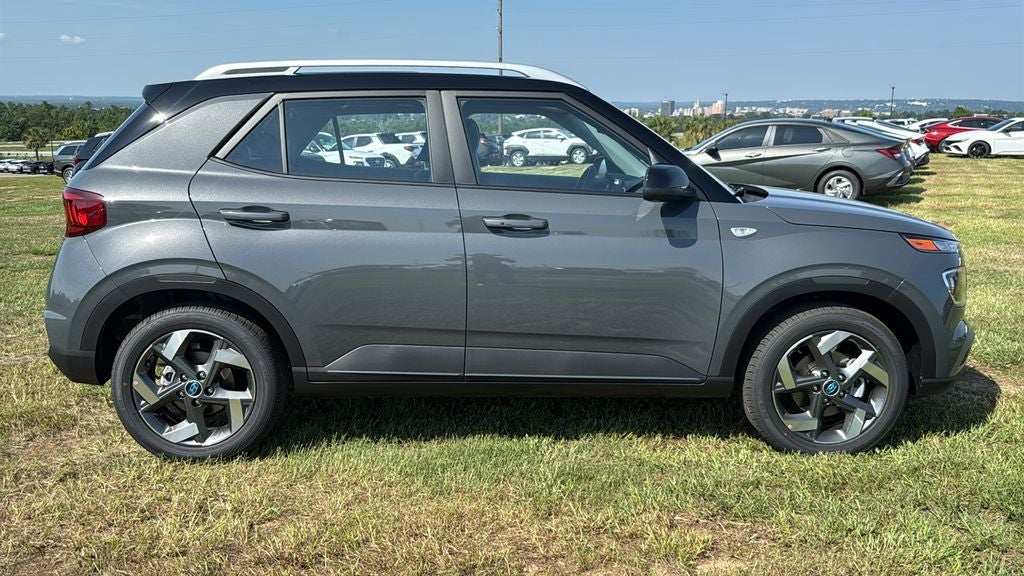 2026 Hyundai VENUE SEL W/Two-Tone Roof