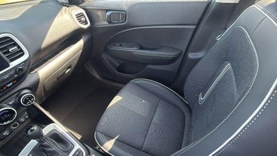 2026 Hyundai VENUE SEL W/Two-Tone Roof