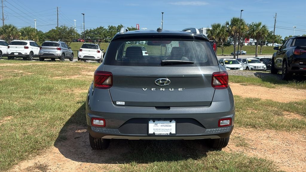 2026 Hyundai VENUE SEL W/Two-Tone Roof