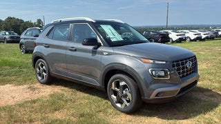 2026 Hyundai VENUE SEL W/Two-Tone Roof