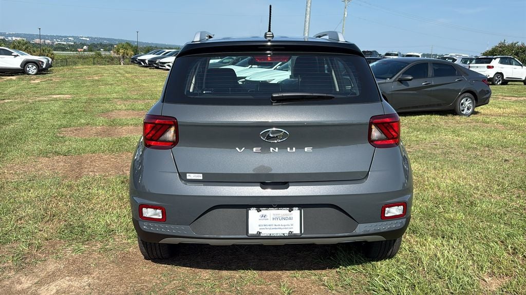 2026 Hyundai VENUE SEL W/Two-Tone Roof