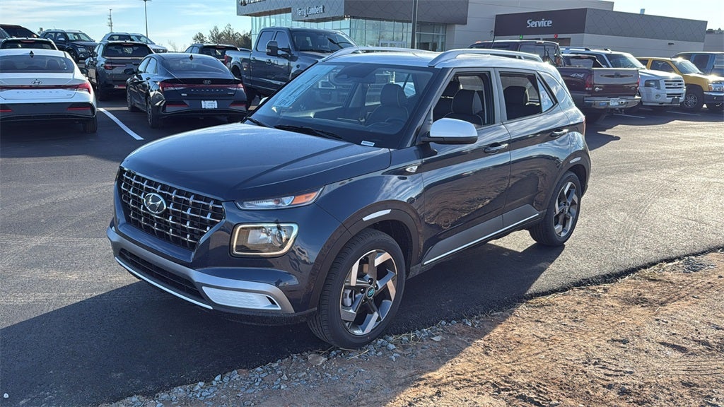 2026 Hyundai VENUE SEL W/Two-Tone Roof