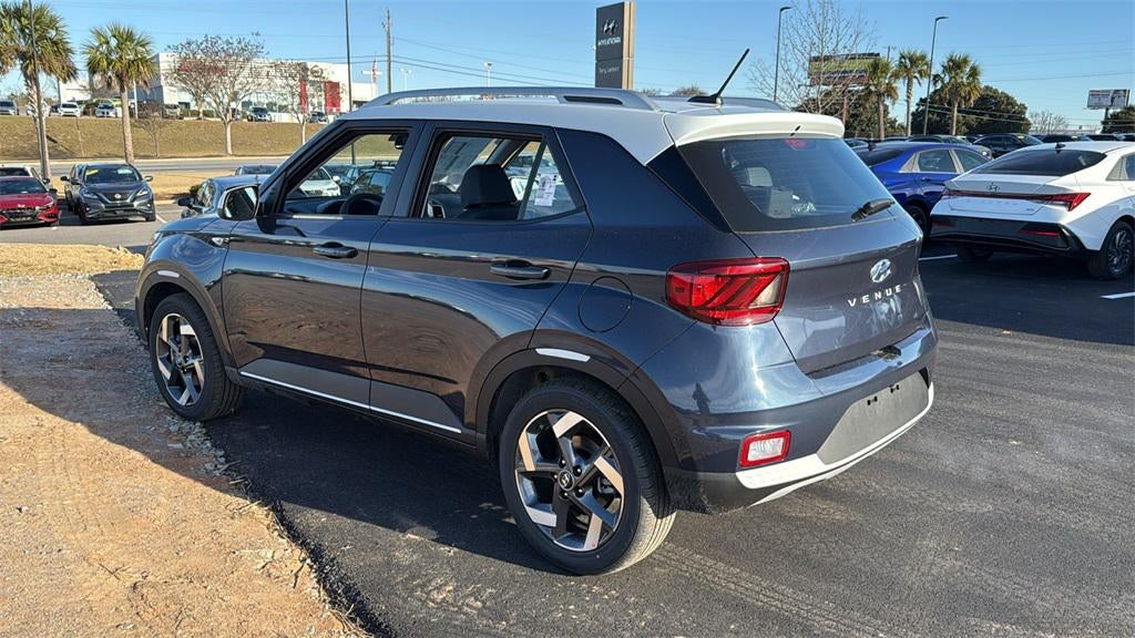 2026 Hyundai VENUE SEL W/Two-Tone Roof
