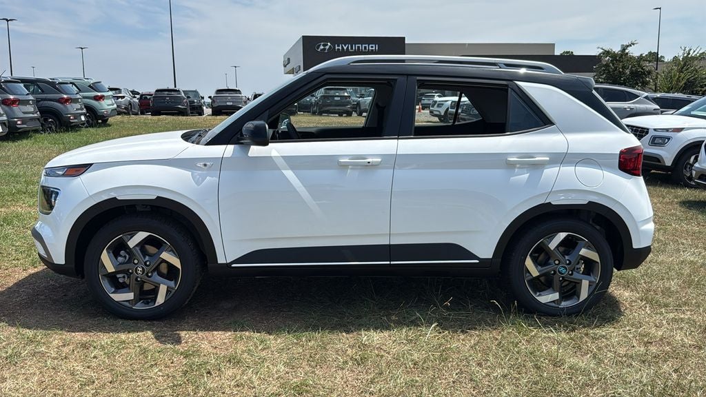 2026 Hyundai VENUE SEL W/Two-Tone Roof