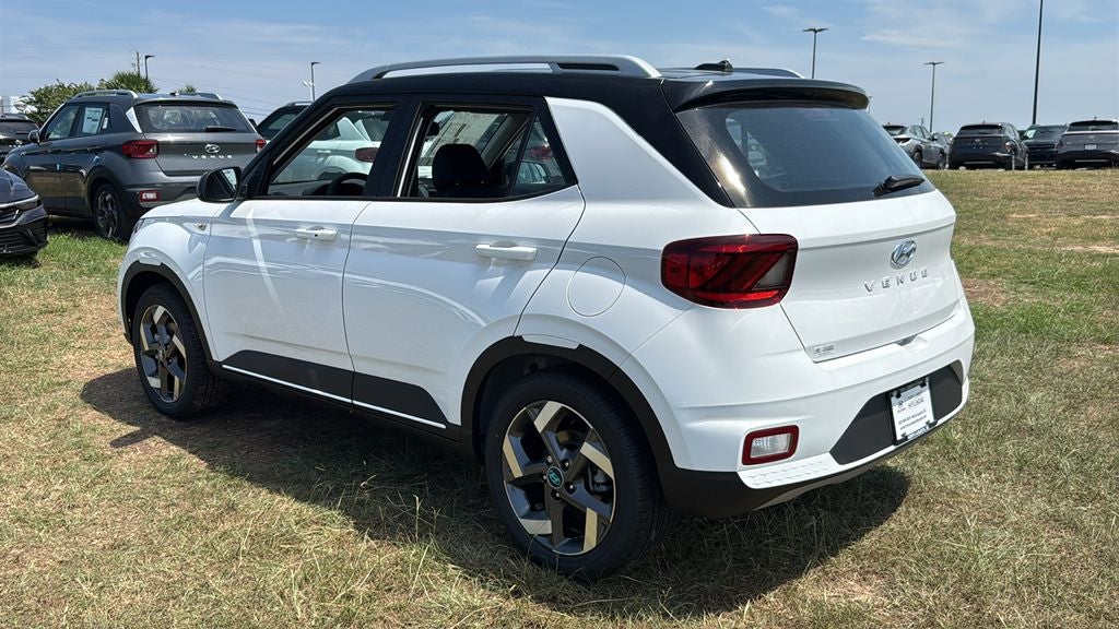2026 Hyundai VENUE SEL W/Two-Tone Roof
