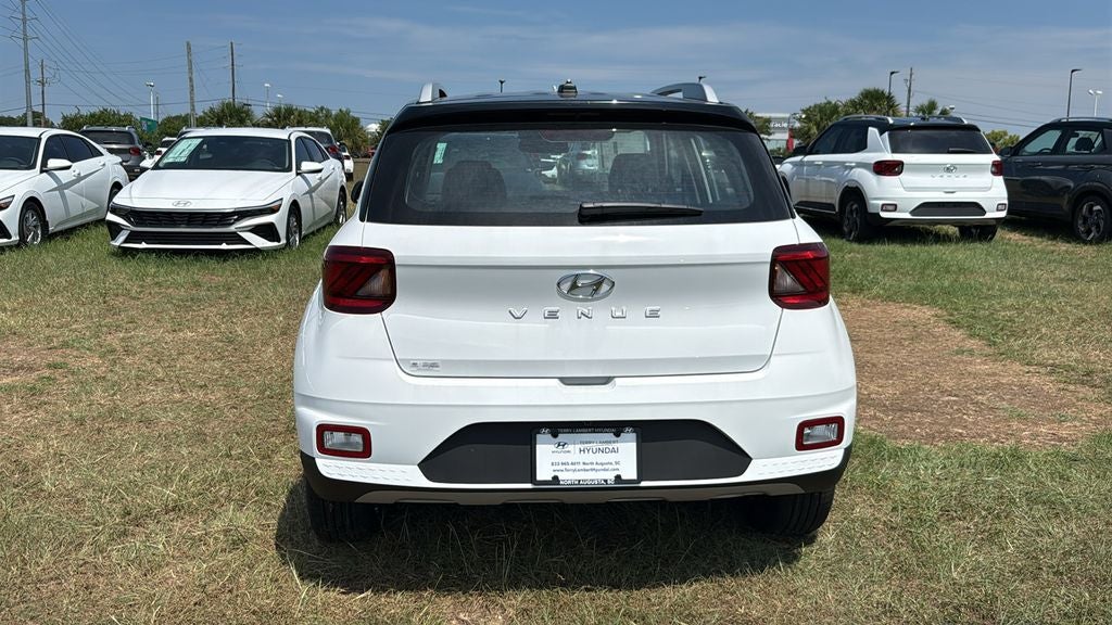 2026 Hyundai VENUE SEL W/Two-Tone Roof