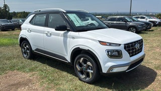 2026 Hyundai VENUE SEL W/Two-Tone Roof