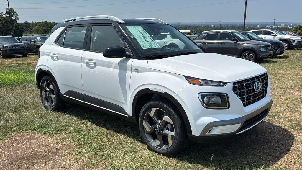 2026 Hyundai VENUE SEL W/Two-Tone Roof