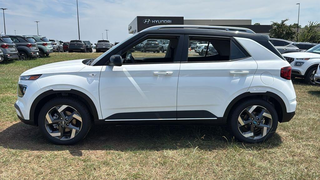 2026 Hyundai VENUE SEL W/Two-Tone Roof