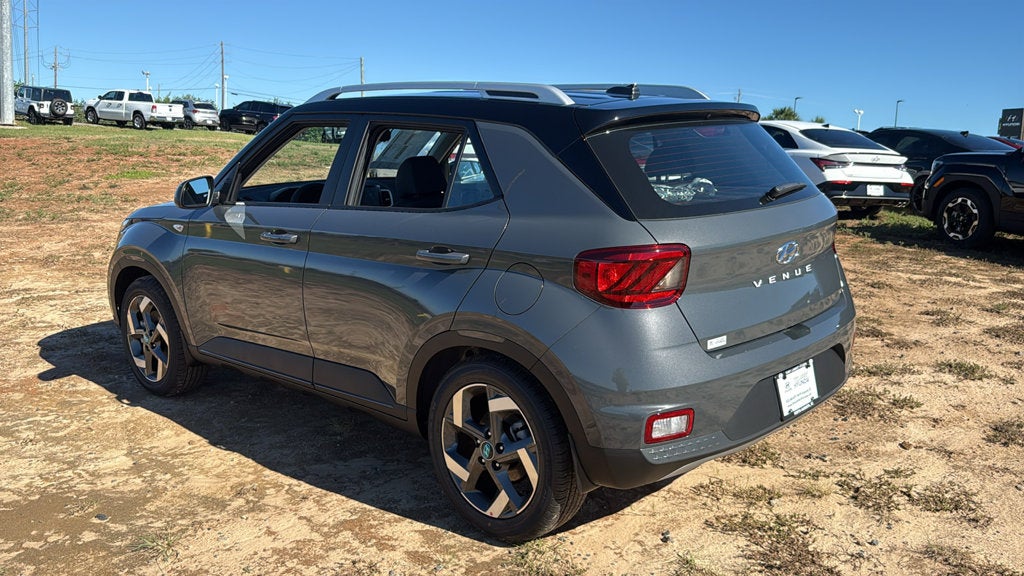 2026 Hyundai VENUE SEL W/Two-Tone Roof