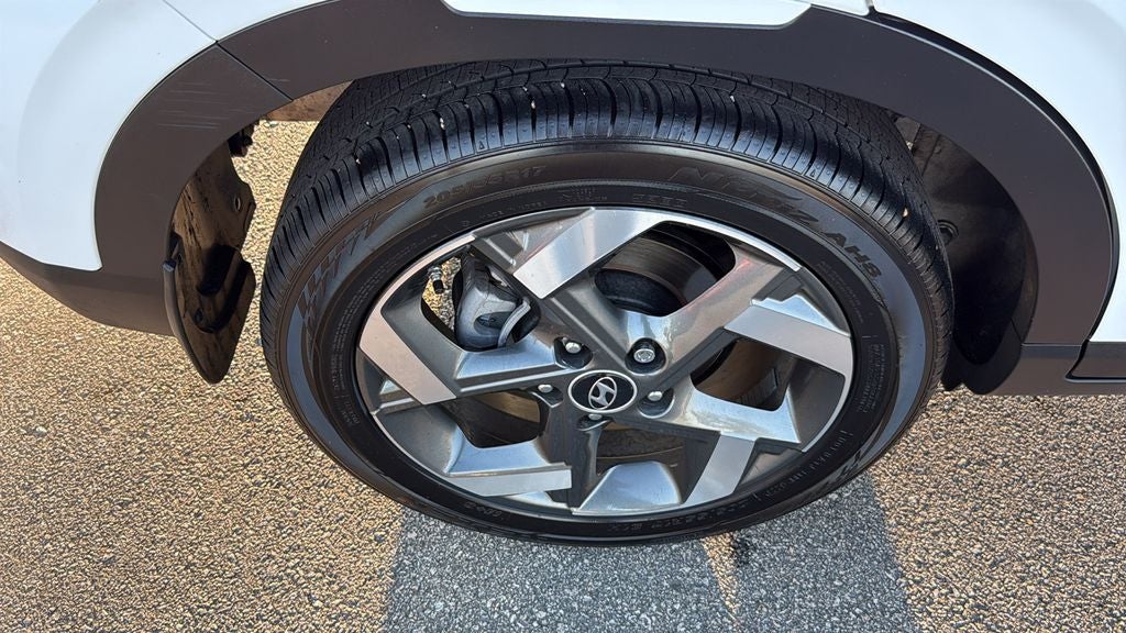 2024 Hyundai VENUE Limited