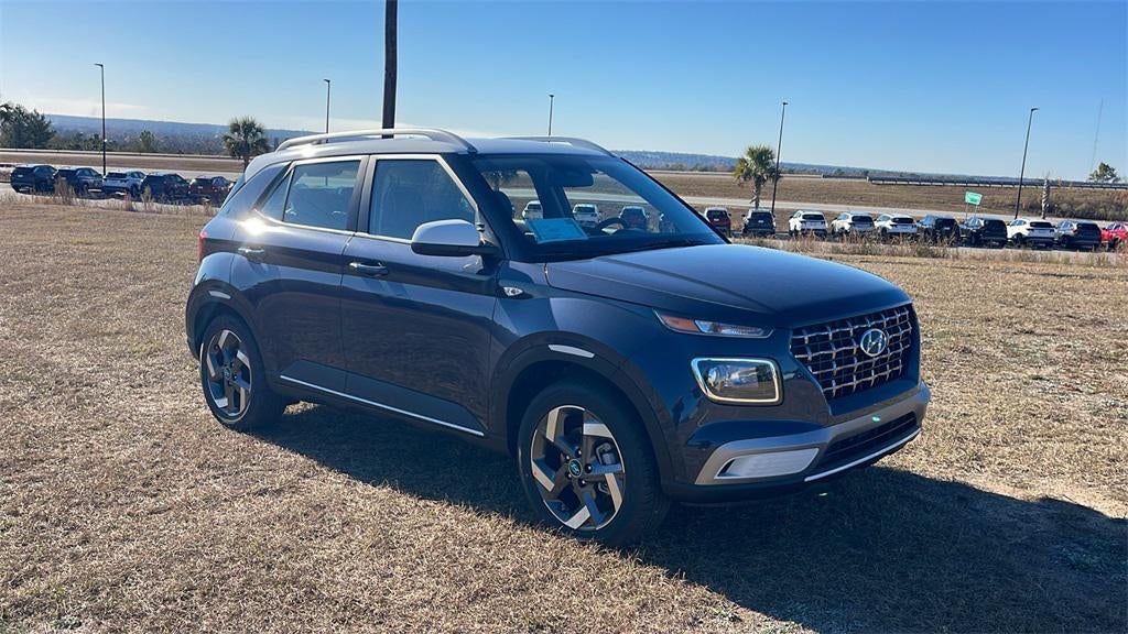 2026 Hyundai VENUE SEL W/Two-Tone Roof