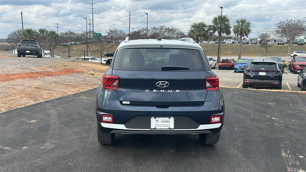 2026 Hyundai VENUE SEL W/Two-Tone Roof