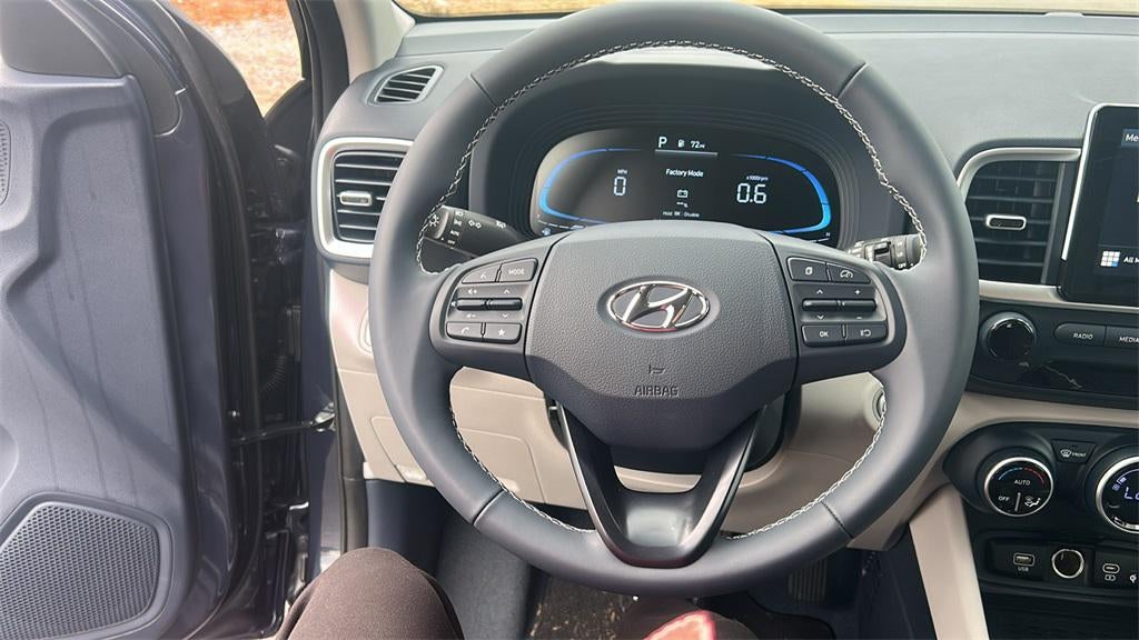 2026 Hyundai VENUE SEL W/Two-Tone Roof