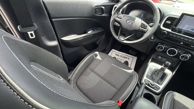 2025 Hyundai VENUE Limited