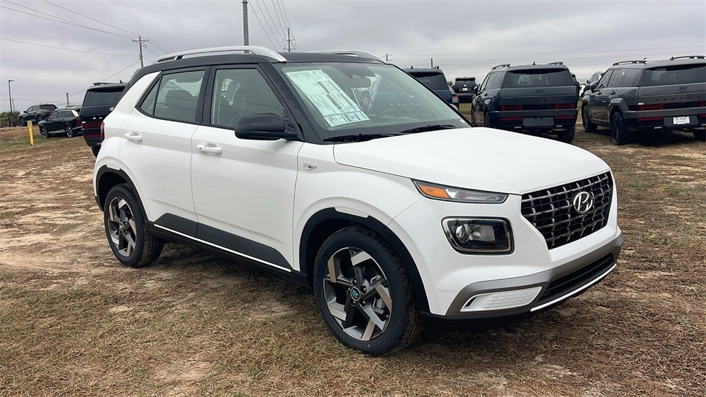 2026 Hyundai VENUE SEL W/Two-Tone Roof