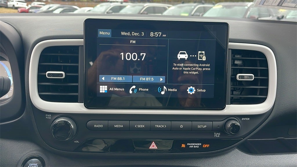 2026 Hyundai VENUE SEL W/Two-Tone Roof