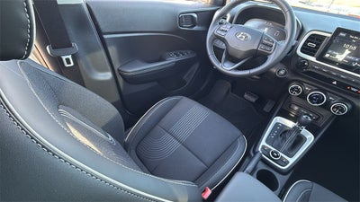 2026 Hyundai VENUE SEL W/Two-Tone Roof