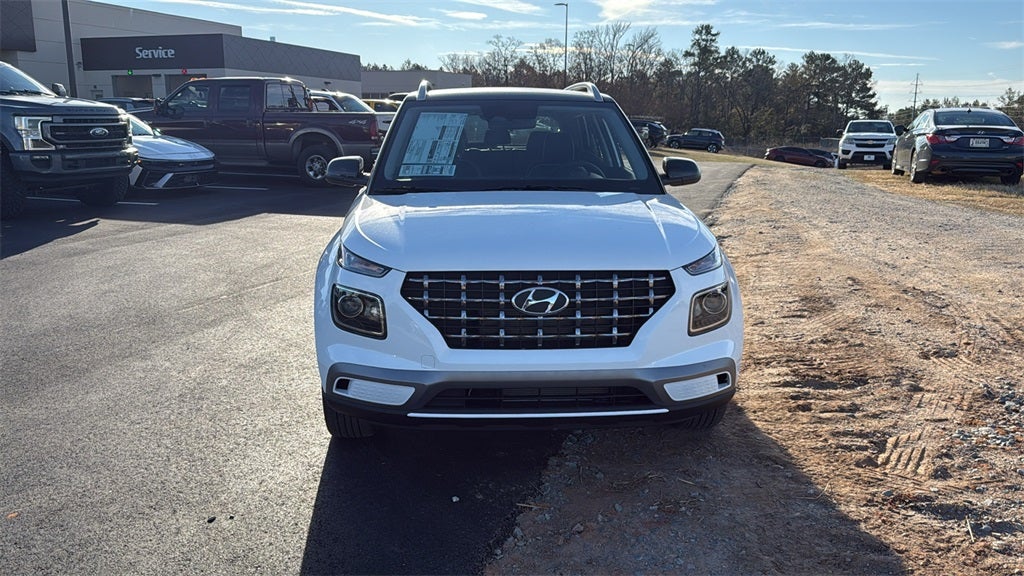 2026 Hyundai VENUE SEL W/Two-Tone Roof