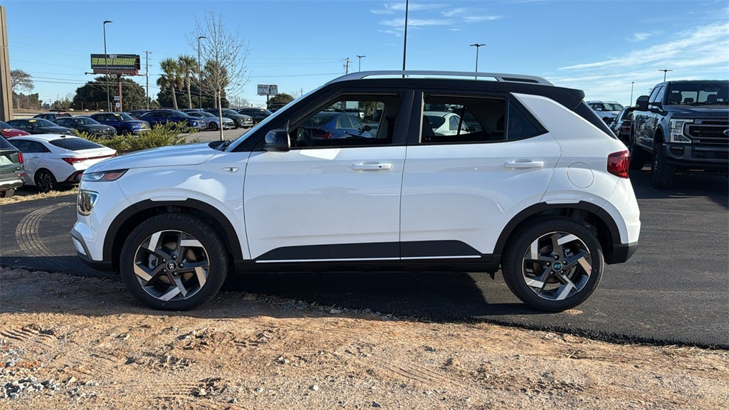 2026 Hyundai VENUE SEL W/Two-Tone Roof