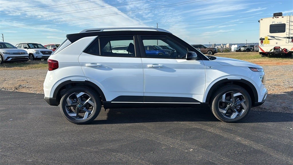 2026 Hyundai VENUE SEL W/Two-Tone Roof