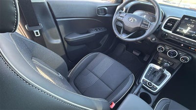 2026 Hyundai VENUE SEL W/Two-Tone Roof