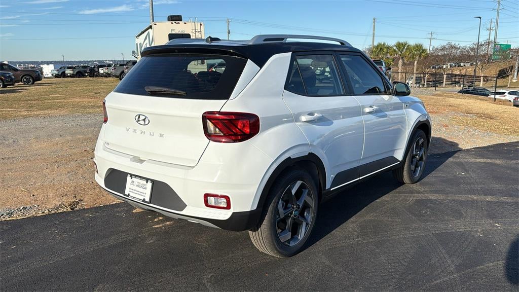 2026 Hyundai VENUE SEL W/Two-Tone Roof