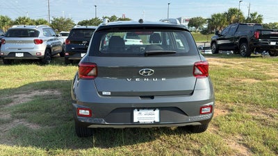 2026 Hyundai VENUE SEL W/Two-Tone Roof