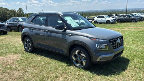2026 Hyundai VENUE SEL W/Two-Tone Roof