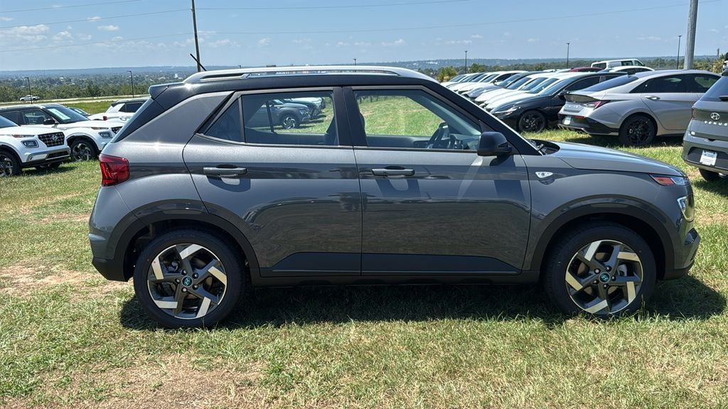 2026 Hyundai VENUE SEL W/Two-Tone Roof