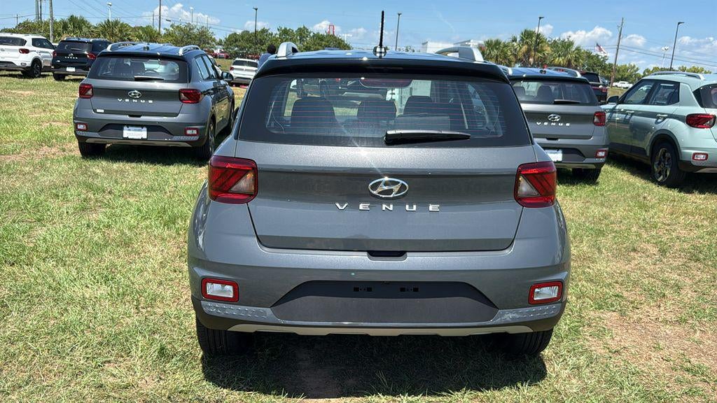 2026 Hyundai VENUE SEL W/Two-Tone Roof