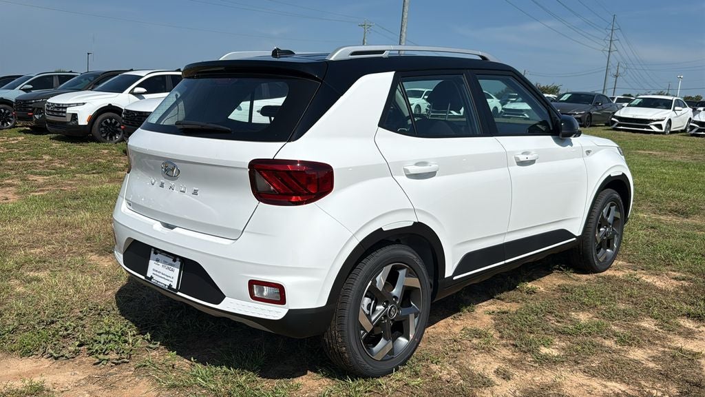 2026 Hyundai VENUE SEL W/Two-Tone Roof
