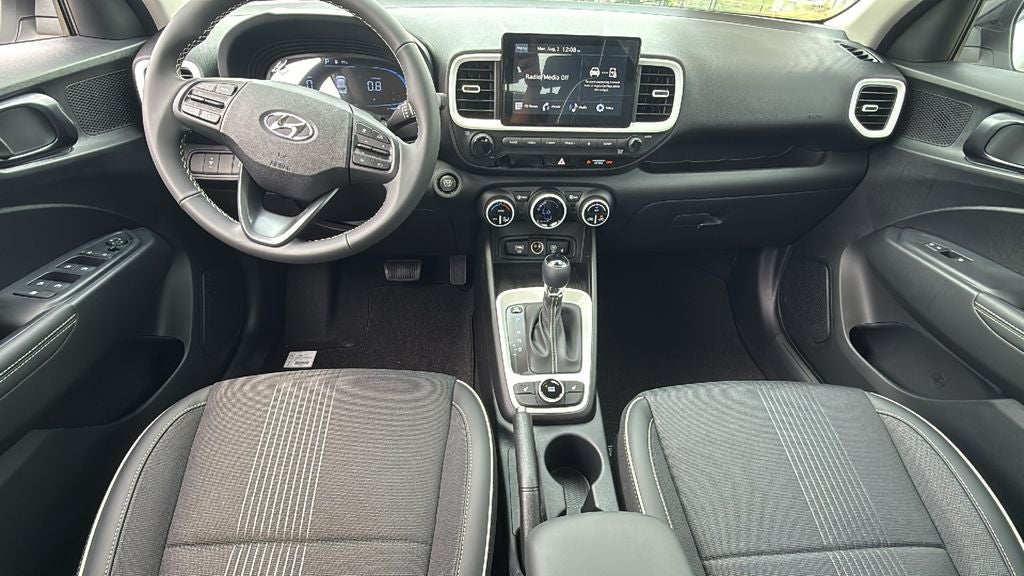 2026 Hyundai VENUE SEL W/Two-Tone Roof