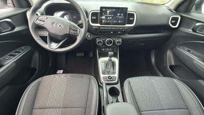 2026 Hyundai VENUE SEL W/Two-Tone Roof