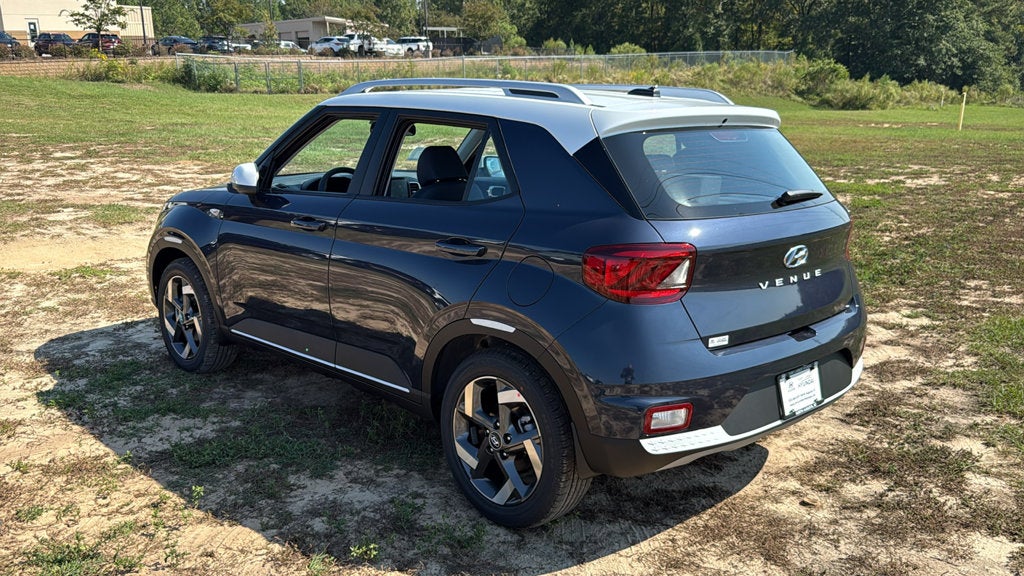 2026 Hyundai VENUE SEL W/Two-Tone Roof