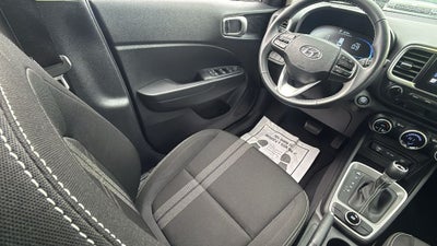 2025 Hyundai VENUE SEL