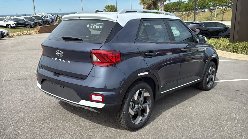 2026 Hyundai VENUE SEL W/Two-Tone Roof