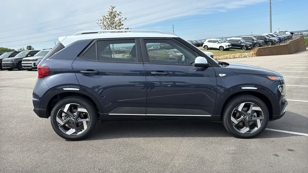 2026 Hyundai VENUE SEL W/Two-Tone Roof