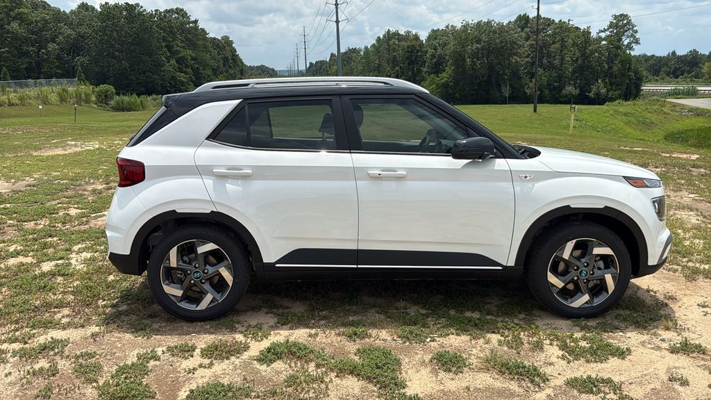 2026 Hyundai VENUE SEL W/Two-Tone Roof