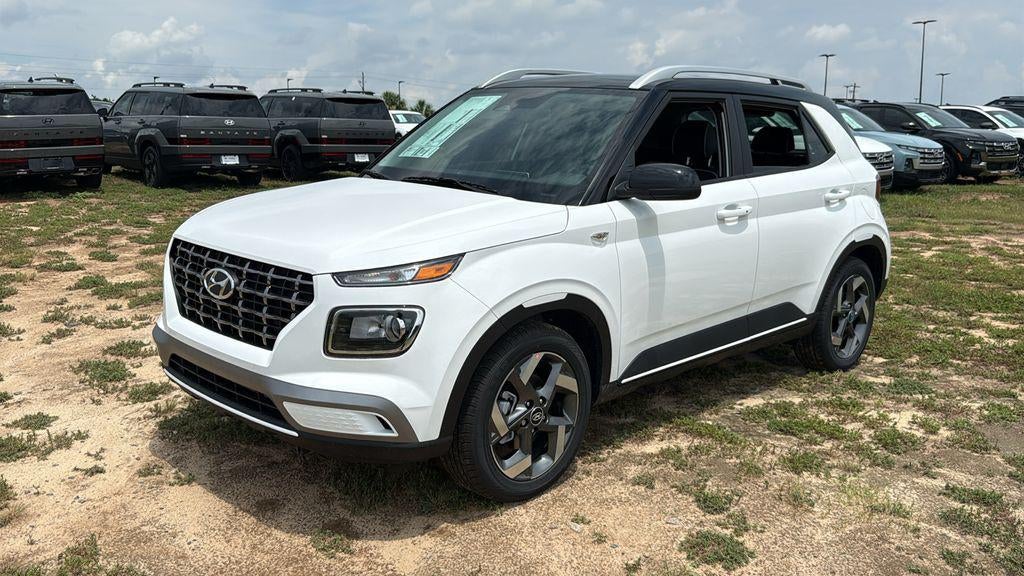2026 Hyundai VENUE SEL W/Two-Tone Roof