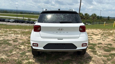 2026 Hyundai VENUE SEL W/Two-Tone Roof