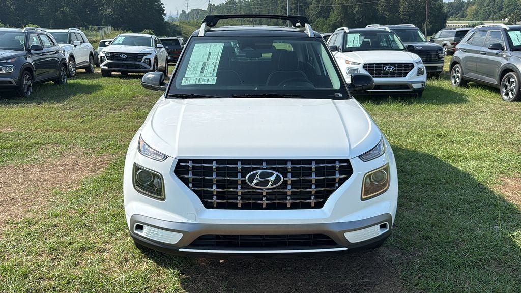 2026 Hyundai VENUE SEL W/Two-Tone Roof